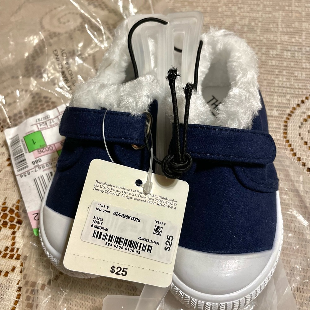 Navy blue Thereabouts shoes for toddler. Size 6c